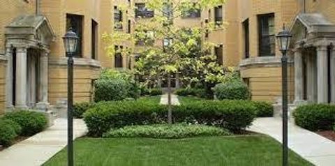 2418 N Sawyer Avenue 2W Chicago IL 60647