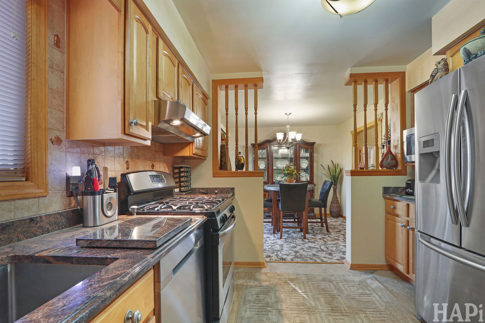 411 W Diversey Avenue