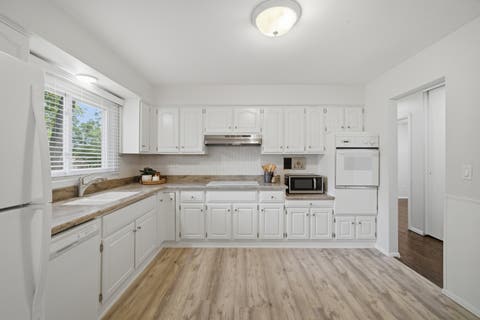 Tiny photo for 254 Dunbar Road, Mundelein, IL 60060 (MLS # 12663431)