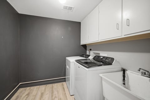 Tiny photo for 254 Dunbar Road, Mundelein, IL 60060 (MLS # 12663431)