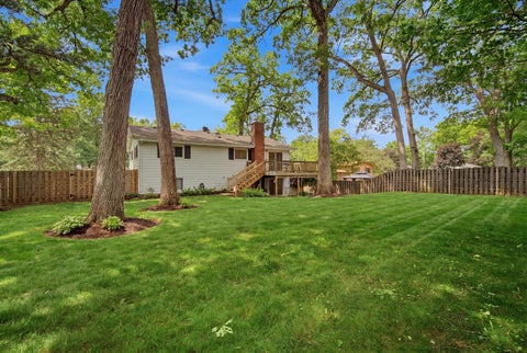 Tiny photo for 254 Dunbar Road, Mundelein, IL 60060 (MLS # 12663431)