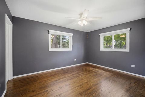 Tiny photo for 254 Dunbar Road, Mundelein, IL 60060 (MLS # 12663431)