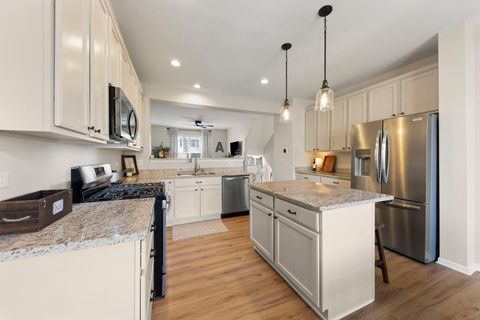 Tiny photo for 0N082 Forsythe Court, Winfield, IL 60190 (MLS # 12583326)