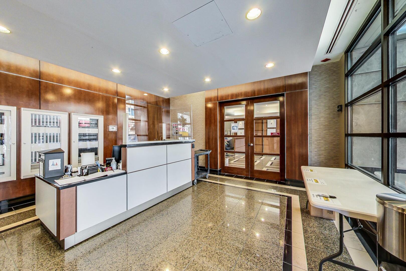 30 E Huron Street 4007
