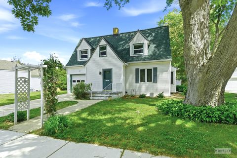 Property photo of 105 E Main Street, Yorkville, IL 60560