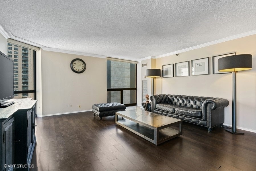70 W HURON Street 1002