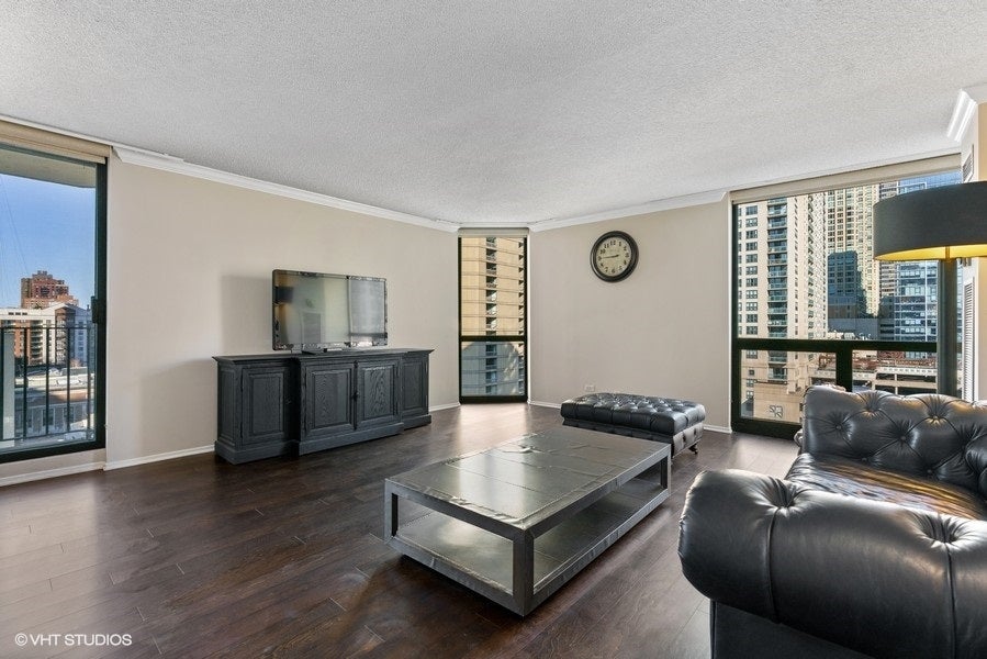 70 W HURON Street 1002