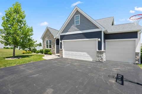 Tiny photo for 657 Brighton Way, Sycamore, IL 60178 (MLS # 12677508)