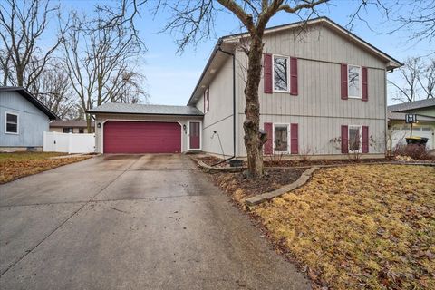 Photo of 102 Nottingham Chase, Normal, IL 61761 (MLS # 12575056)