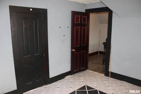 Tiny photo for 422 ROSS Street, Kewanee, IL 61443 (MLS # QC4268141)