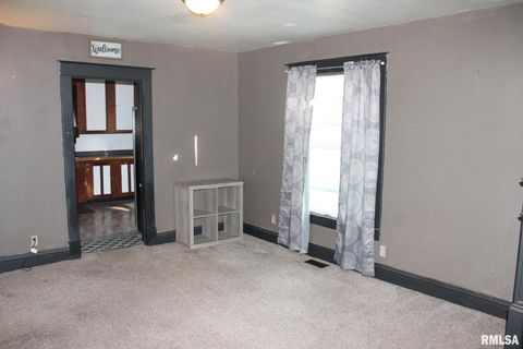 Tiny photo for 422 ROSS Street, Kewanee, IL 61443 (MLS # QC4268141)