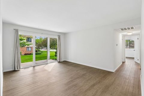 Tiny photo for 1102 Woodbury Lane #D1, Wheeling, IL 60090 (MLS # 12651703)