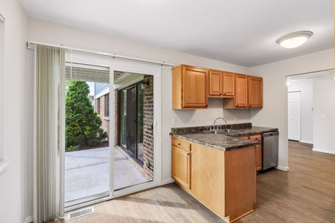 Tiny photo for 1102 Woodbury Lane #D1, Wheeling, IL 60090 (MLS # 12651703)