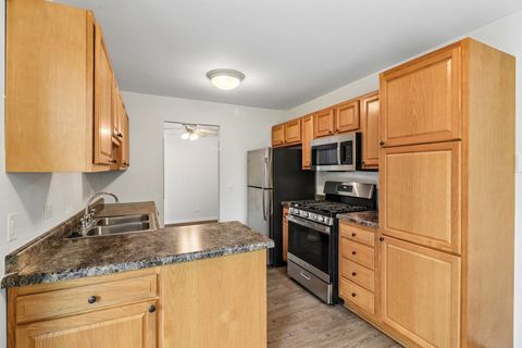 Tiny photo for 1102 Woodbury Lane #D1, Wheeling, IL 60090 (MLS # 12651703)