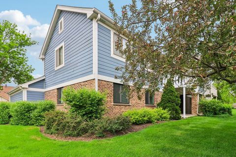 Tiny photo for 1102 Woodbury Lane #D1, Wheeling, IL 60090 (MLS # 12651703)