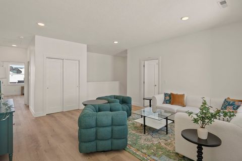 Tiny photo for 6542 Pelican Street, Bettendorf, IA 52722 (MLS # 12572619)