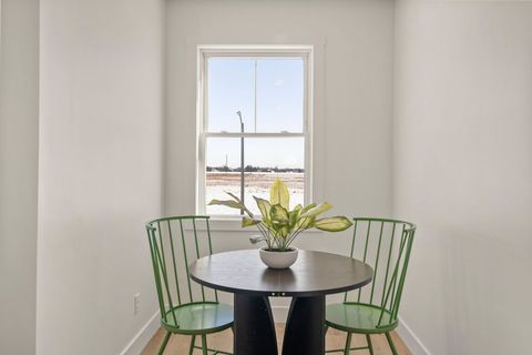 Tiny photo for 6542 Pelican Street, Bettendorf, IA 52722 (MLS # 12572619)