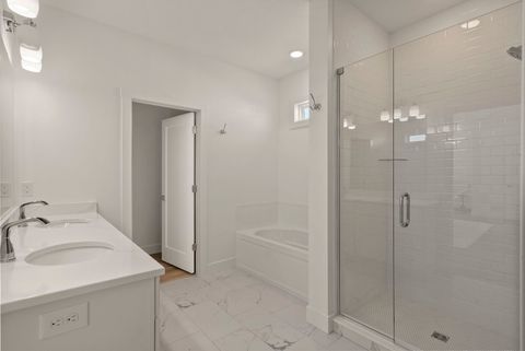 Tiny photo for 6542 Pelican Street, Bettendorf, IA 52722 (MLS # 12572619)