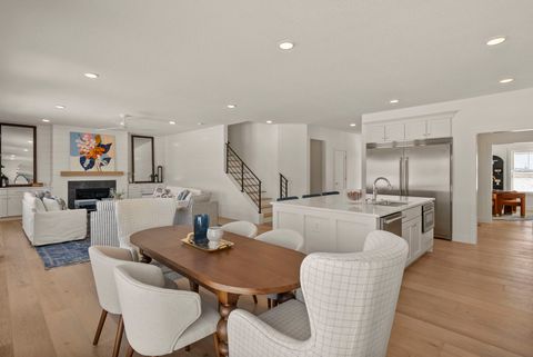 Tiny photo for 6542 Pelican Street, Bettendorf, IA 52722 (MLS # 12572619)