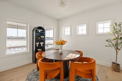 Tiny photo for 6542 Pelican Street, Bettendorf, IA 52722 (MLS # 12572619)