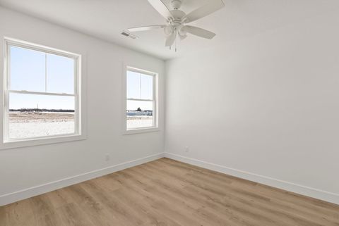 Tiny photo for 6542 Pelican Street, Bettendorf, IA 52722 (MLS # 12572619)