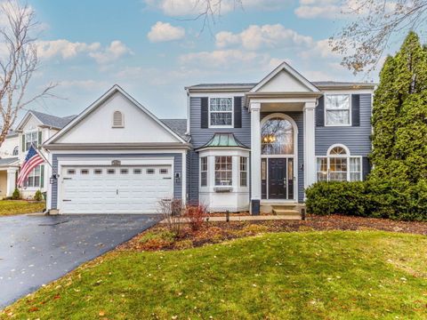 Photo of 943 Chesapeake Boulevard, Grayslake, IL 60030 (MLS # 12516163)