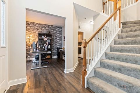 Tiny photo for 943 Chesapeake Boulevard, Grayslake, IL 60030 (MLS # 12516163)