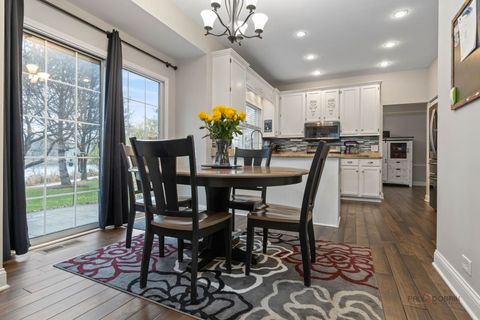 Tiny photo for 943 Chesapeake Boulevard, Grayslake, IL 60030 (MLS # 12516163)