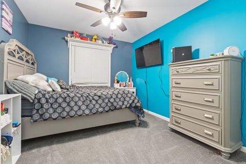 Tiny photo for 943 Chesapeake Boulevard, Grayslake, IL 60030 (MLS # 12516163)