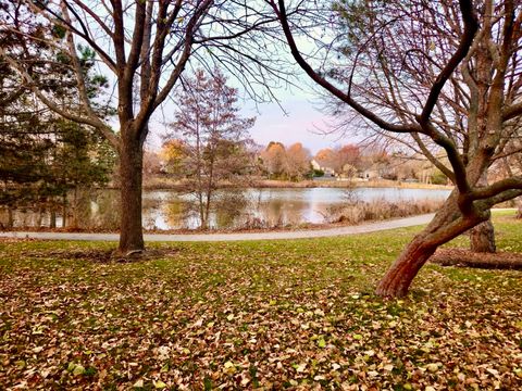 Tiny photo for 943 Chesapeake Boulevard, Grayslake, IL 60030 (MLS # 12516163)