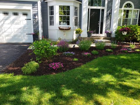 Tiny photo for 943 Chesapeake Boulevard, Grayslake, IL 60030 (MLS # 12516163)