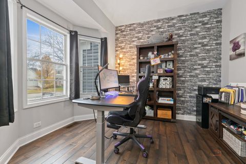 Tiny photo for 943 Chesapeake Boulevard, Grayslake, IL 60030 (MLS # 12516163)