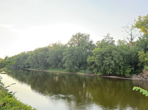 Photo of 9 Maple Island Is, Momence, IL 60954 (MLS # 12421145)