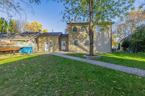 Tiny photo for 1817 Kelly Avenue, Crest Hill, IL 60403 (MLS # 12521387)