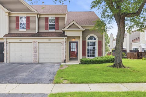 Photo of 129 Crab Tree Drive, Westmont, IL 60559 (MLS # 12712419)