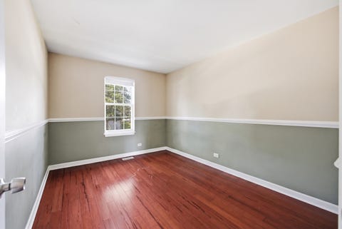 Tiny photo for 129 Crab Tree Drive, Westmont, IL 60559 (MLS # 12712419)