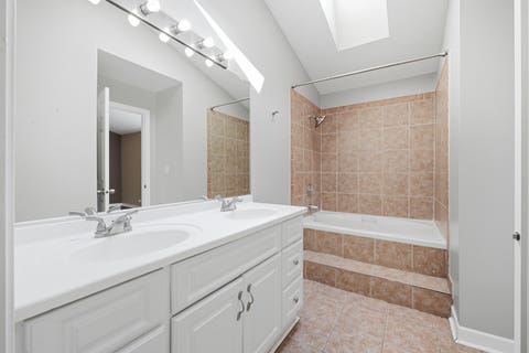 Tiny photo for 129 Crab Tree Drive, Westmont, IL 60559 (MLS # 12712419)