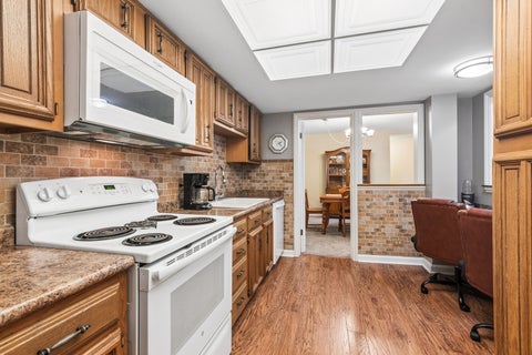 Tiny photo for 3415 Vollmer Road #103, Flossmoor, IL 60422 (MLS # 12721366)