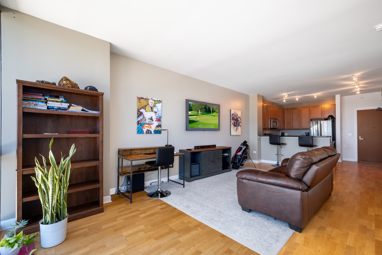 1901 S Calumet Avenue 1311