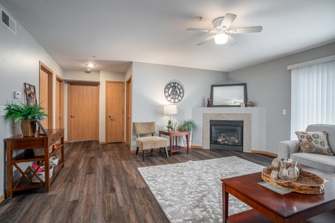 Tiny photo for 4600 Grand Avenue #C1, Davenport, IA 52807 (MLS # 12797654)