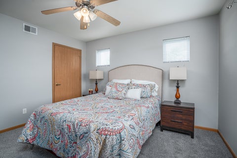 Tiny photo for 4600 Grand Avenue #C1, Davenport, IA 52807 (MLS # 12797654)