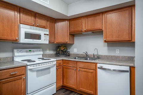 Tiny photo for 4600 Grand Avenue #C1, Davenport, IA 52807 (MLS # 12797654)