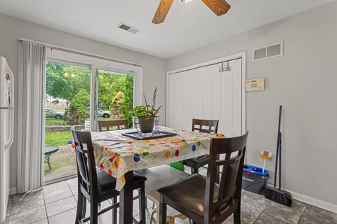 Tiny photo for 1686 Shamrock Court, Aurora, IL 60505 (MLS # 12778982)