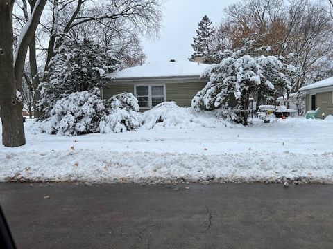 Photo of 304 W Greenfield Avenue, Lombard, IL 60148 (MLS # 12530582)