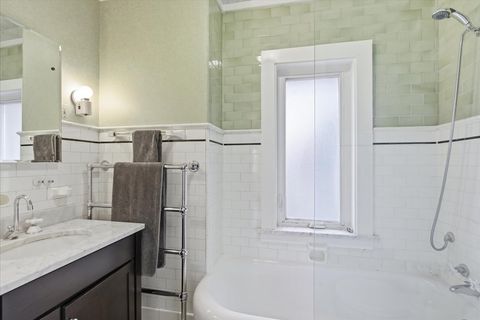 Tiny photo for 940 Bonnie Brae Place, River Forest, IL 60305 (MLS # 12574856)