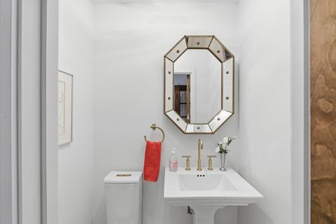 Tiny photo for 940 Bonnie Brae Place, River Forest, IL 60305 (MLS # 12574856)