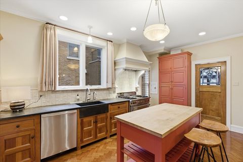 Tiny photo for 940 Bonnie Brae Place, River Forest, IL 60305 (MLS # 12574856)