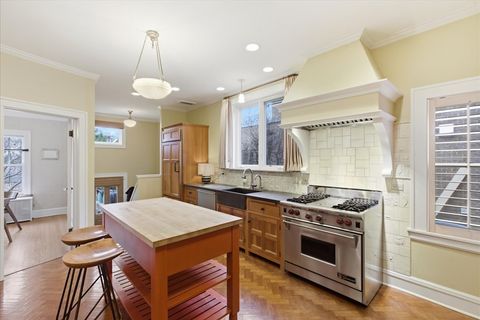 Tiny photo for 940 Bonnie Brae Place, River Forest, IL 60305 (MLS # 12574856)