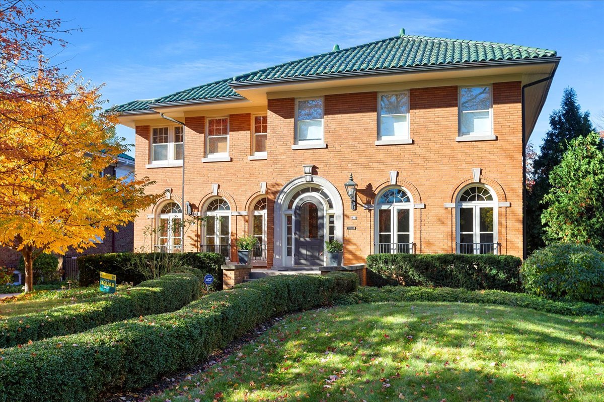 940 Bonnie Brae Place