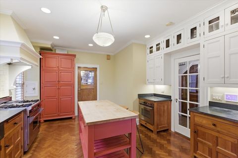 Tiny photo for 940 Bonnie Brae Place, River Forest, IL 60305 (MLS # 12574856)